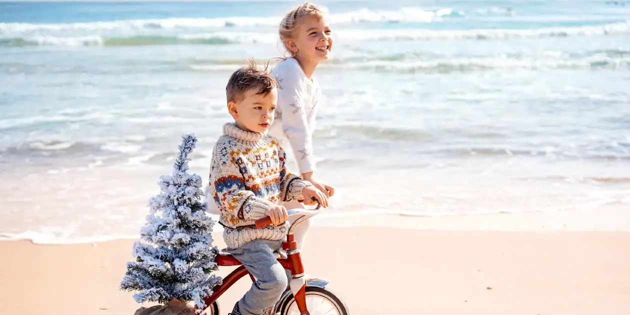 Christmas to the sea !  Christmas to the sea !